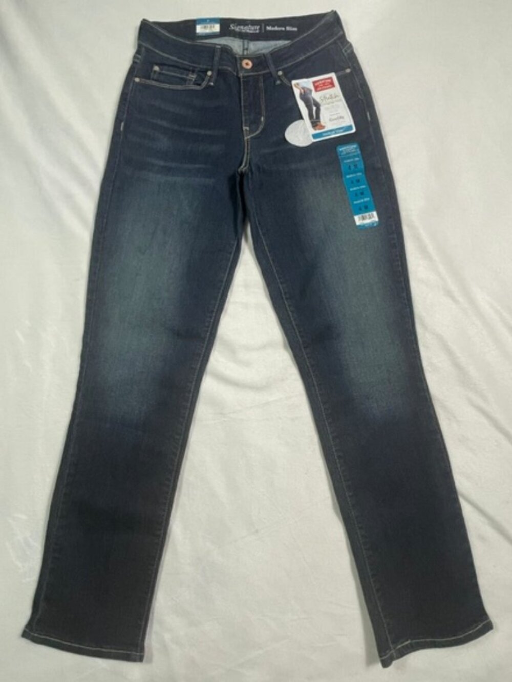 Signature by Levi Strauss & Co. Women's Slim Denim Jeans, Size 4M W27 L32